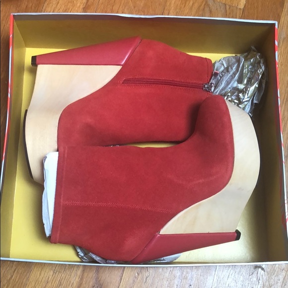 Kelsi Dagger Red Suede Booties- NWT - Picture 4 of 6